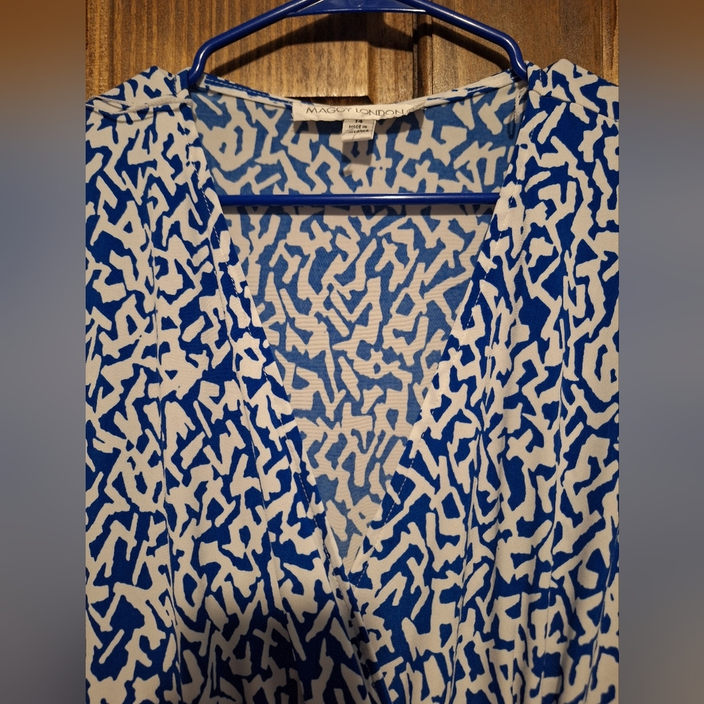 Maggy London Blue and White Patterned Midi Wrap Dress With Tie And Snap Size 14 - Picture 2 of 7